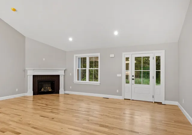 Photo 4 of Sale Pending at 262 Glenwood Rd, Rutland, MA 01543 | MLS# 73575778 | Listing updated on 2026-09-23