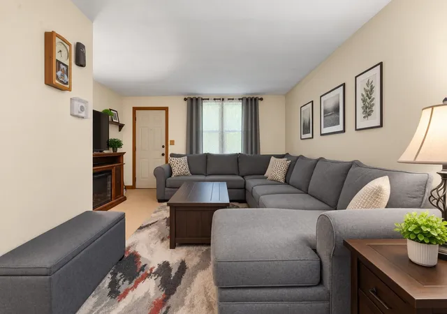 Photo 2 of Single family home for sale at 138 Fremont St, Taunton, MA 02780 | MLS# 73574748 | Listing updated on 2026-09-13