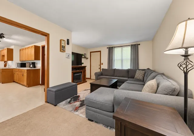 Photo 3 of Single family home for sale at 138 Fremont St, Taunton, MA 02780 | MLS# 73574748 | Listing updated on 2026-09-13