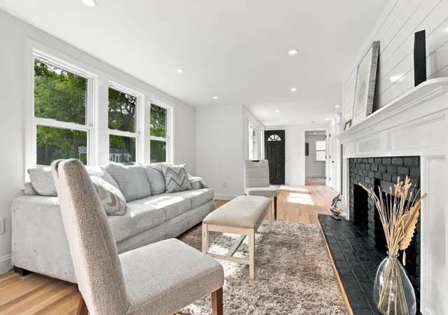 Photo 4 of Sale Pending at 43 Quaker Rd, Hyannis, MA 02601 | MLS# 73576404 | Listing updated on 2026-10-07