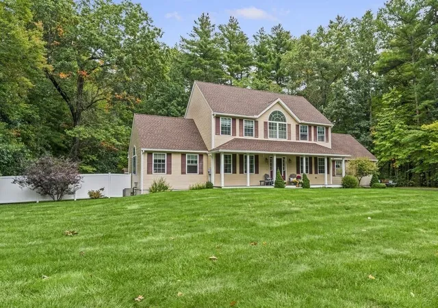 Photo 1 of Sale Pending at 14 Natures Way, Pelham, NH 03076 | MLS# 73585265 | Listing updated on 2026-10-04