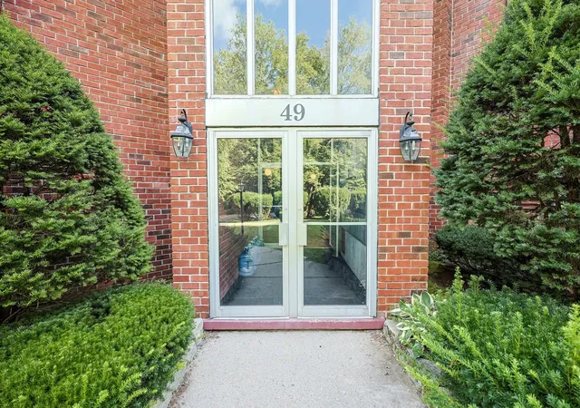 Photo 2 of Condo for sale at 49 Windsor Dr #301, Holliston, MA 01746 | MLS# 73576026 | Listing updated on 2026-09-15