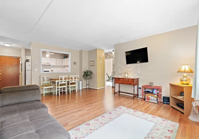 Photo 4 of Condo for sale at 49 Windsor Dr #301, Holliston, MA 01746 | MLS# 73576026 | Listing updated on 2026-09-15