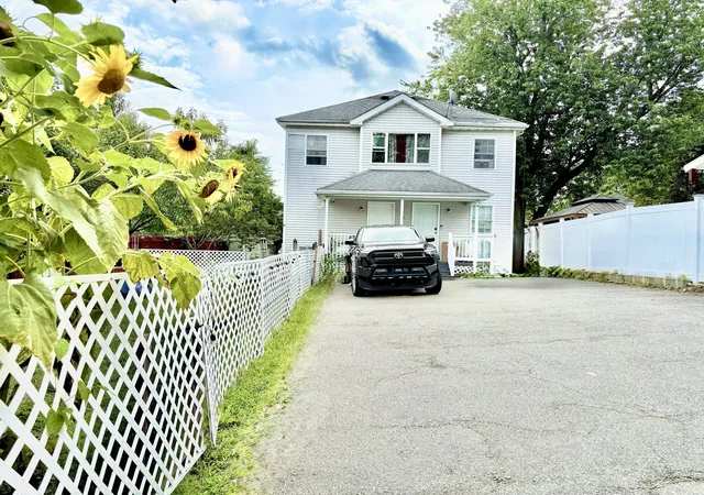 Photo 2 of Sale Pending at 32 Grant St, Lynn, MA 01902 | MLS# 73572977 | Listing updated on 2026-09-30