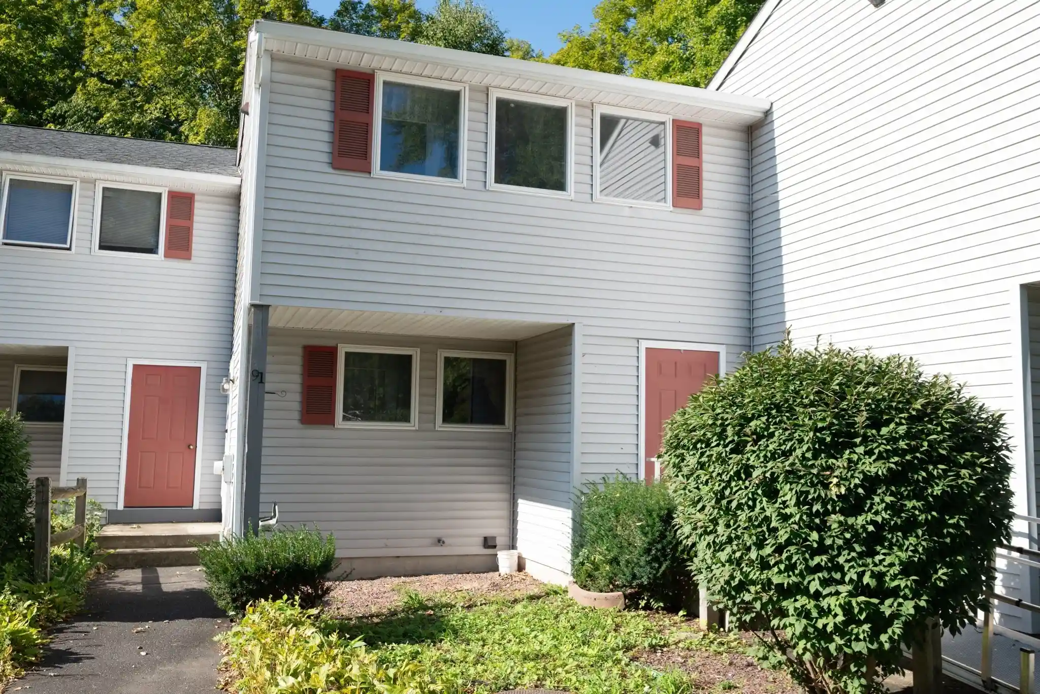 Listing Photo 1 - Condo for sale in 91 Briar Wy located at 91 Briar Wy, Greenfield, MA 01301 - Unit #91