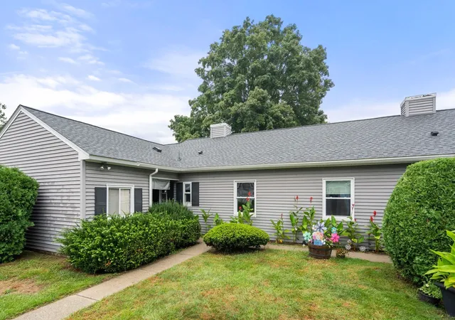 Photo 1 of Sale Pending at 54 Horseshoe Dr #54, Chicopee, MA 01022 | MLS# 73575004 | Listing updated on 2026-09-15