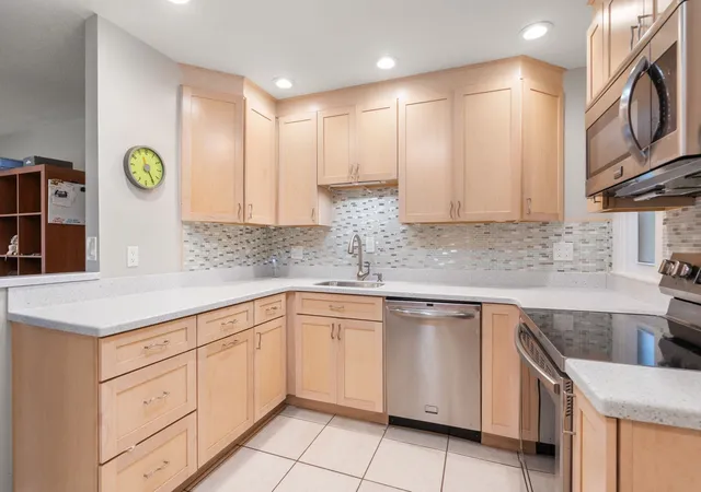Photo 2 of Sale Pending at 54 Horseshoe Dr #54, Chicopee, MA 01022 | MLS# 73575004 | Listing updated on 2026-09-15