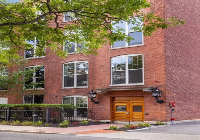 Photo 1 of Sale Pending at 11 Lake St #111, Wakefield, MA 01880 | MLS# 73570913 | Listing updated on 2026-09-24