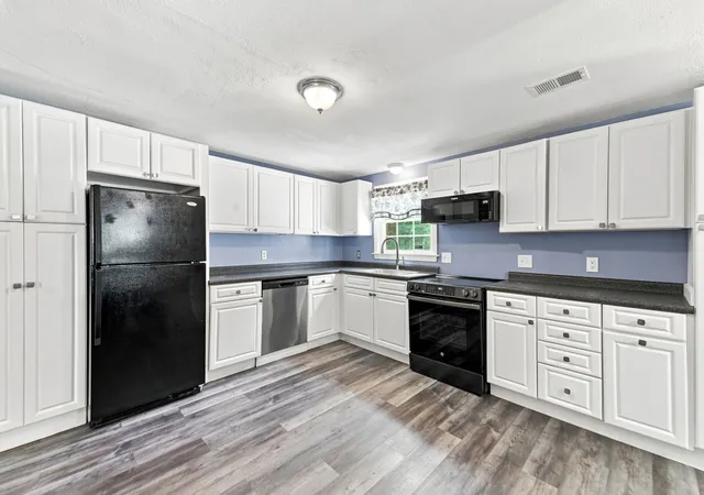 Photo 3 of Sale Pending at 8 Victory Rd, North Billerica, MA 01862 | MLS# 73574264 | Listing updated on 2026-10-07