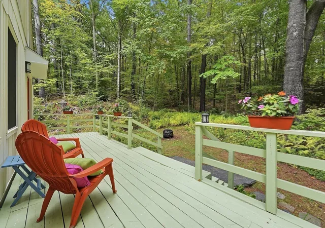 Photo 2 of Single family home for sale at 4 Jackson Hl Rd, Leverett, MA 01054 | MLS# 73585444 | Listing updated on 2026-10-21