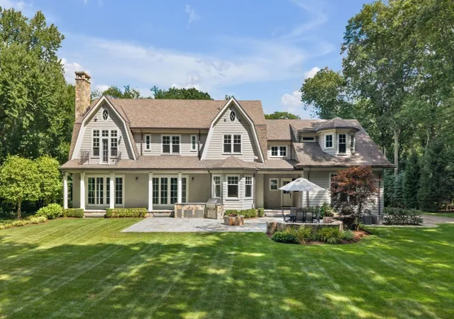 Photo 3 of Mansion for sale at 250 Country Dr, Weston, MA 02493 | MLS# 73572991 | Listing updated on 2026-09-12