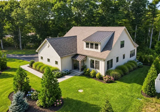 Photo 1 of Single family home for sale at 23 Kingston St, Kingston, MA 02364 | MLS# 73574154 | Listing updated on 2026-10-03