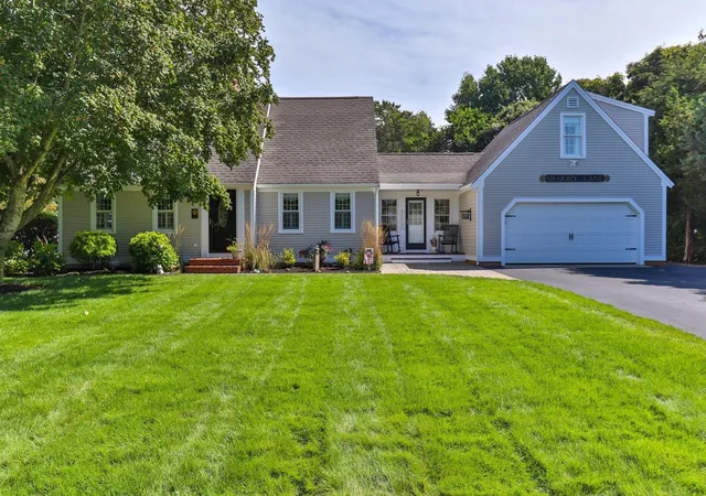 Photo 1 of Single family home for sale at 7 Hofe Rd, Orleans, MA 02653 | MLS# 73583172 | Listing updated on 2026-10-02