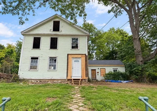 Single family home for sale at 47 Elm St, North Brookfield, MA 01535 | MLS# 73579332