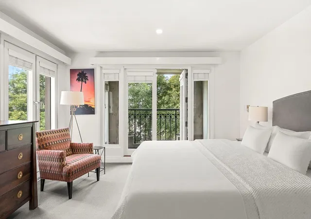 Photo 1 of Sale Pending at 20 Rowes Wharf #501, Boston, MA 02110 | MLS# 73583431 | Listing updated on 2026-10-12