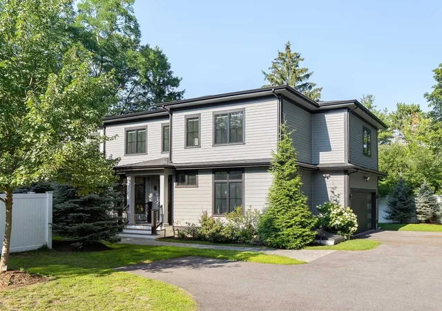 Photo 2 of Single family home for sale at 32 Lantern Ln, Wellesley Hills, MA 02481 | MLS# 73574792 | Listing updated on 2026-09-13
