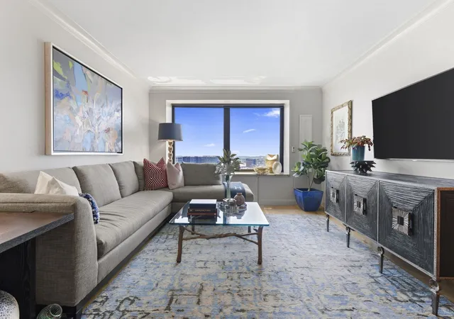 Photo 4 of Condo for sale at 85 E India Row #30D, Boston, MA 02110 | MLS# 73575002 | Listing updated on 2026-09-17