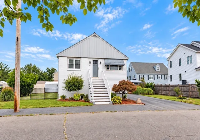 Photo 1 of Single family home for sale at 81 Warfield, Hull, MA 02045 | MLS# 73574772 | Listing updated on 2026-09-20