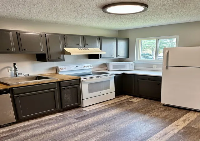 Photo 2 of Condo for sale at 170 E Hadley Rd #29, Amherst, MA 01002 | MLS# 73587905 | Listing updated on 2026-10-11