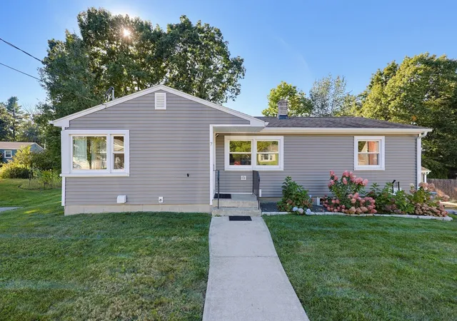 Photo 2 of Sale Pending at 7 Phoenix Rd, Auburn, MA 01501 | MLS# 73579126 | Listing updated on 2026-09-23