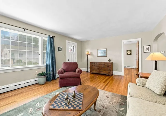 Photo 3 of Single family home for sale at 5 Brewster St, New Bedford, MA 02745 | MLS# 73572584 | Listing updated on 2026-09-11