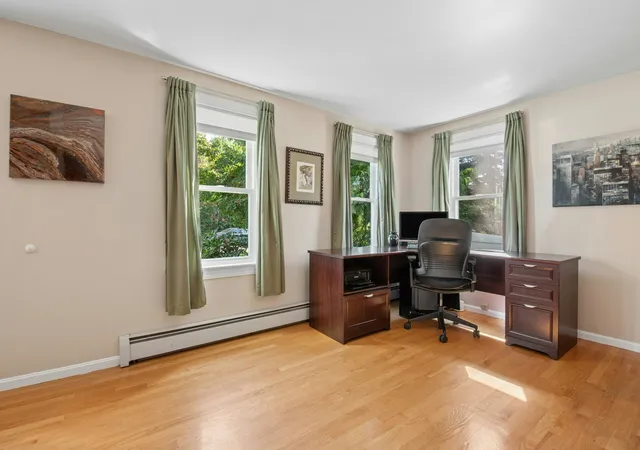 Photo 4 of Single family home for sale at 277 Wachusett St, Holden, MA 01520 | MLS# 73574714 | Listing updated on 2026-10-05
