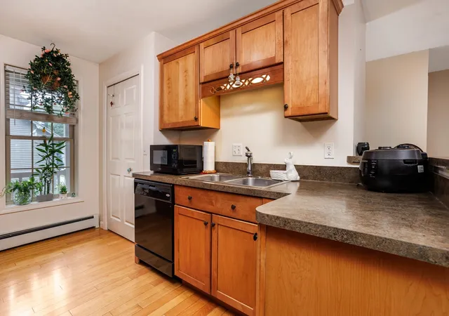 Listing Photo 4 - Condo for sale in building located at 48 Kiley's Wy, Gardner, MA 01440 - Unit #48