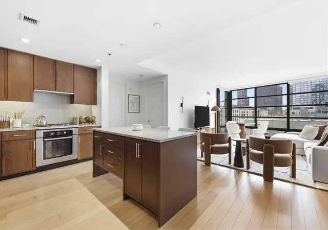 Photo 1 of Sale Pending at 580 Washington St #1207, Boston, MA 02111 | MLS# 73578187 | Listing updated on 2026-10-09