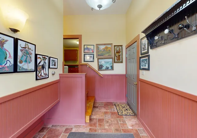 Photo 3 of Single family home for sale at 337 Log Plain Rd, Greenfield, MA 01301 | MLS# 73587418 | Listing updated on 2026-10-21