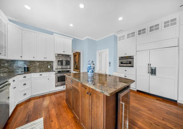 Photo 4 of Single family home for sale at 40 Grandview Rd, Chelmsford, MA 01824 | MLS# 73575595 | Listing updated on 2026-09-14
