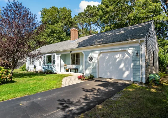 Photo 3 of Sale Pending at 10 Templeton Pl, West Yarmouth, MA 02673 | MLS# 73576551 | Listing updated on 2026-10-07