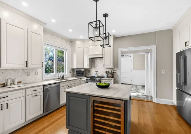 Photo 1 of Sale Pending at 186 Temple St, West Roxbury, MA 02132 | MLS# 73573808 | Listing updated on 2026-10-06