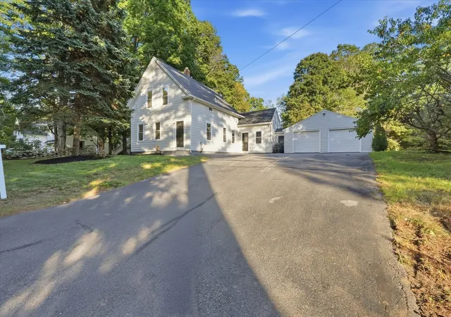 Photo 2 of Sale Pending at 384 Mill St, Gardner, MA 01440 | MLS# 73578504 | Listing updated on 2026-10-08