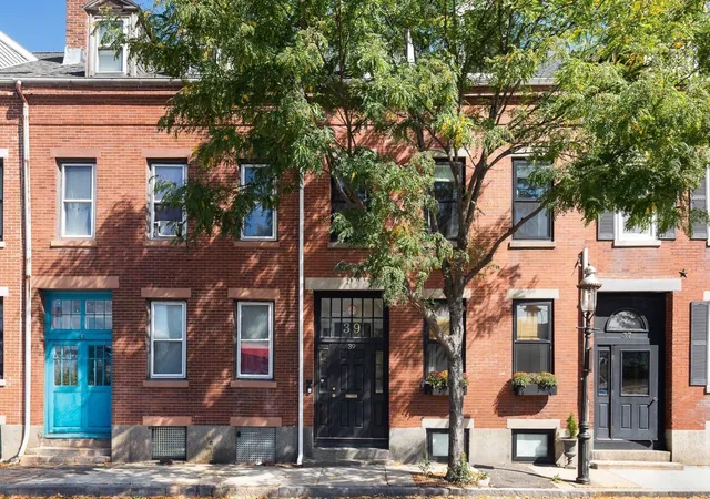 Photo 2 of Single family home for sale at 39 Essex St, Charlestown, MA 02129 | MLS# 73582257 | Listing updated on 2026-10-01