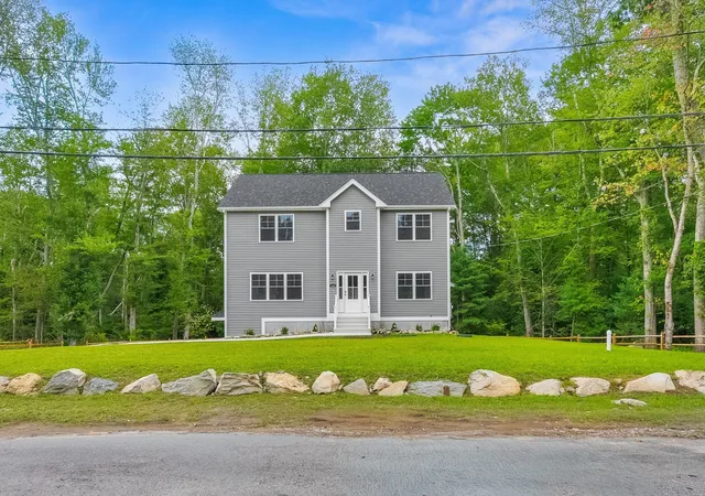 Photo 3 of Single family home for sale at 163 Hope St, Seekonk, MA 02771 | MLS# 73575792 | Listing updated on 2026-09-15