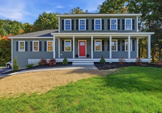 Photo 3 of Single family home for sale at 126 Townsend Harbor Rd, Lunenburg, MA 01462 | MLS# 73588152 | Listing updated on 2026-10-11