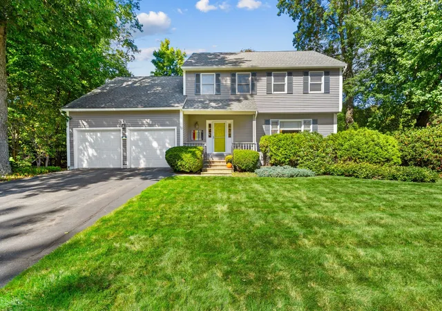 Single family home for sale at 10 Trevor Ln, Worcester, MA 01605 | MLS# 73586548