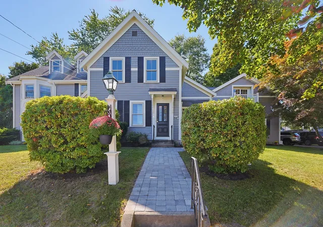 Photo 2 of Single family home for sale at 40 Lydon, Norwood, MA 02062 | MLS# 73575944 | Listing updated on 2026-10-14