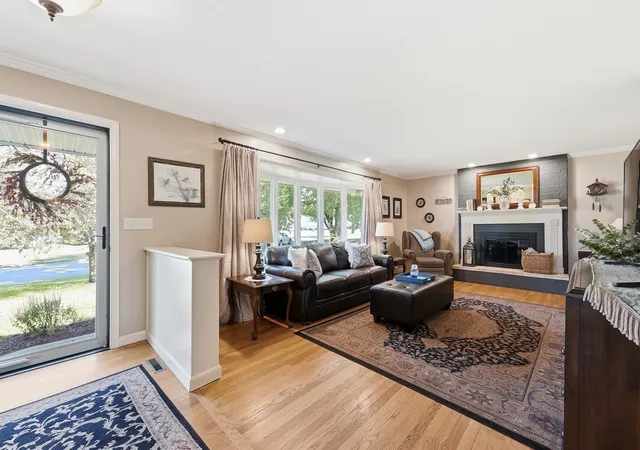 Photo 2 of Sale Pending at 19 Old Barn Rd, West Springfield, MA 01089 | MLS# 73574986 | Listing updated on 2026-09-29
