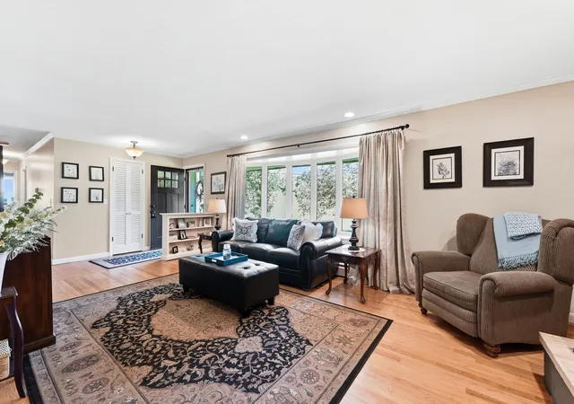Photo 3 of Sale Pending at 19 Old Barn Rd, West Springfield, MA 01089 | MLS# 73574986 | Listing updated on 2026-09-29
