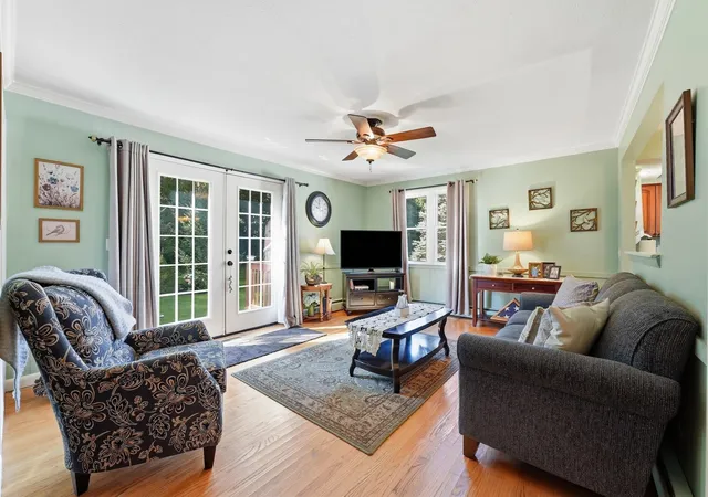 Photo 4 of Sale Pending at 19 Old Barn Rd, West Springfield, MA 01089 | MLS# 73574986 | Listing updated on 2026-09-29