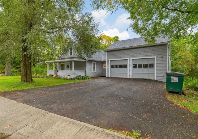 Photo 3 of Single family home for sale at 75 Pequoig Ave, Athol, MA 01331 | MLS# 73584017 | Listing updated on 2026-10-06