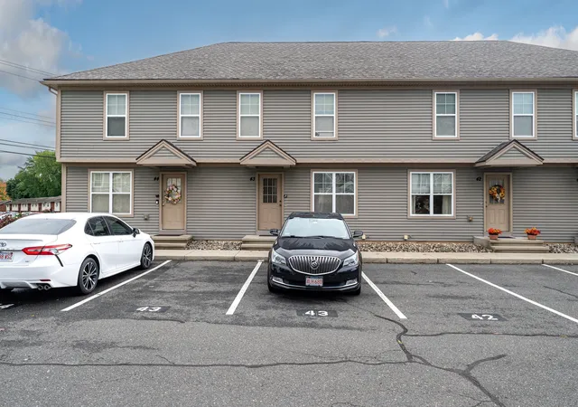 Photo 1 of Condo for sale at 139 Union St #43, Westfield, MA 01085 | MLS# 73585297 | Listing updated on 2026-10-17
