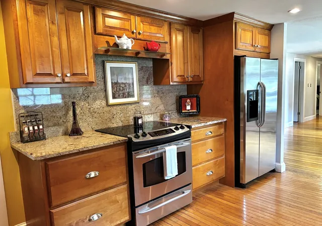 Photo 3 of Single family home for sale at 450 Center St, Pembroke, MA 02359 | MLS# 73574199 | Listing updated on 2026-10-03