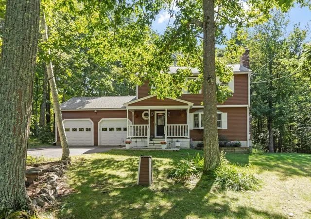 Photo 3 of Single family home for sale at 71 Hapgood Rd, Winchendon, MA 01475 | MLS# 73583622 | Listing updated on 2026-10-16