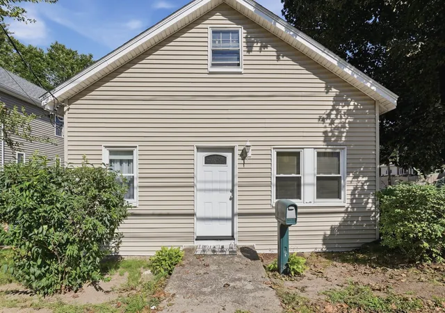 Photo 1 of Single family home for sale at 152 Main St, Wilmington, MA 01887 | MLS# 73575894 | Listing updated on 2026-10-16
