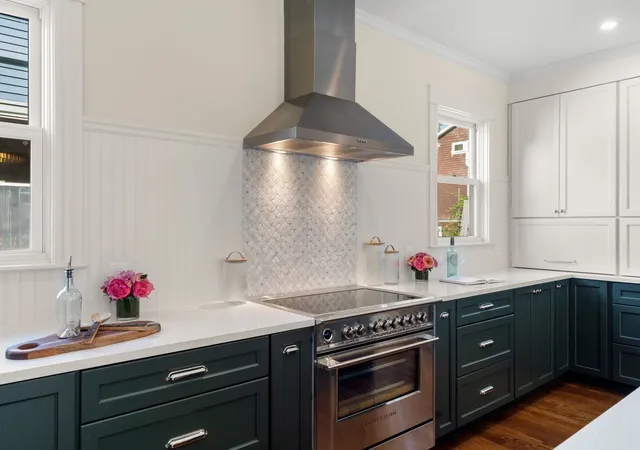 Listing Photo 4 - Condo for sale in building located at 17 Willow Ave, Somerville, MA 01970 - Unit #2