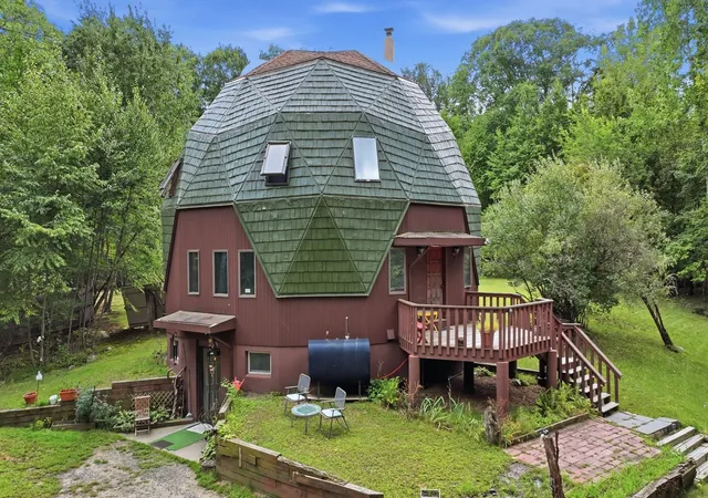 Photo 2 of Single family home for sale at 243 Oak St, Holliston, MA 01746 | MLS# 73576195 | Listing updated on 2026-09-12
