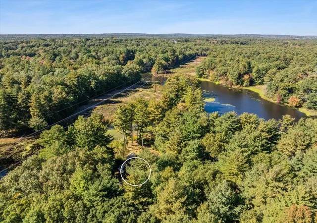 Photo 3 of Single family home for sale at 127 Mendon St, Bellingham, MA 02019 | MLS# 73588854 | Listing updated on 2026-10-13