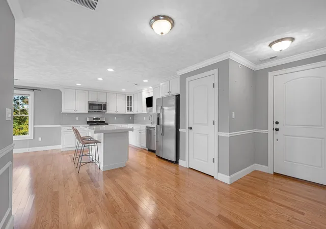 Listing Photo 3 - Condo for sale in building located at 15 Church St, Wilmington, MA 01887 - Unit #304